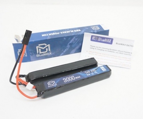 АКБ BlueMAX 7.4V Lipo 3000 mAh 20C двухлепестковый 17.6x25x128mm M-серия приклад, пулеметы